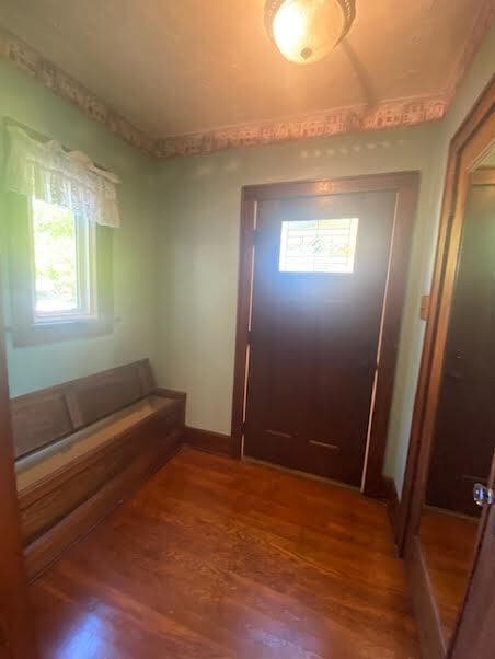 Foto del edificio - 352 W South St