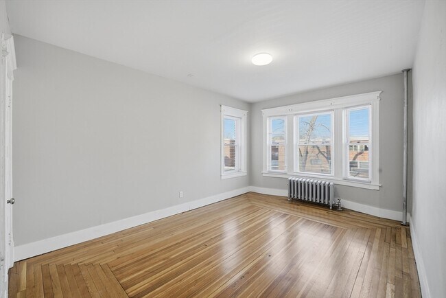 Foto del edificio - 140 Belmont Ave