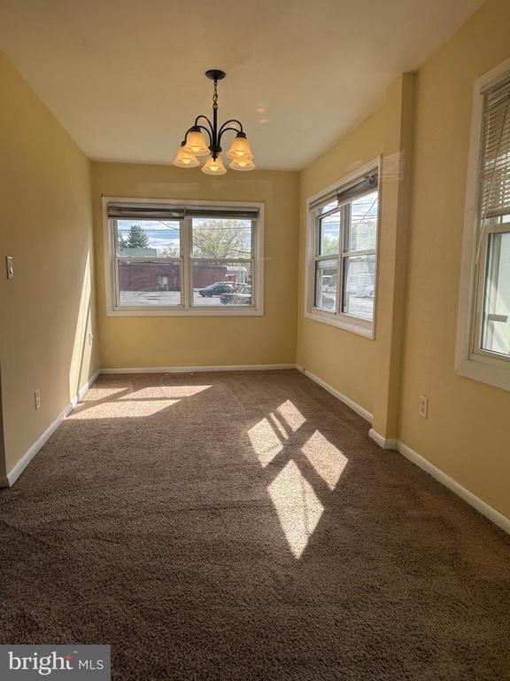 Foto del edificio - 75 Melrose Ave