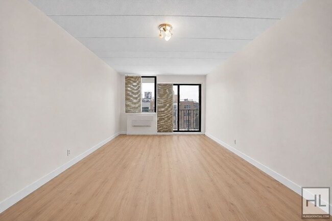 Foto del edificio - 30 ROAD AND CRESCENT