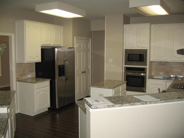 Foto del edificio - 130 Oakbend Dr