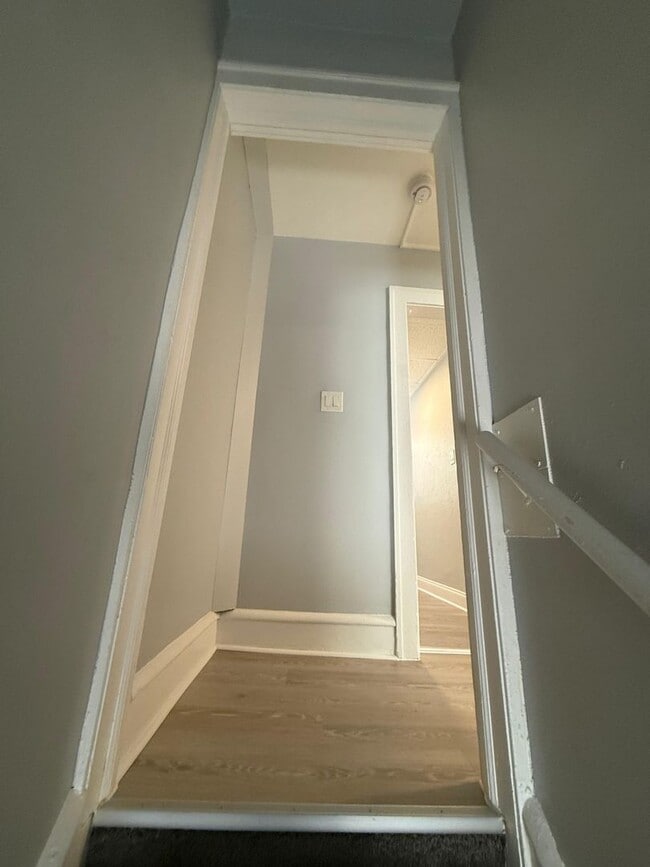 Interior Photo - Oak Woods Collingswood
