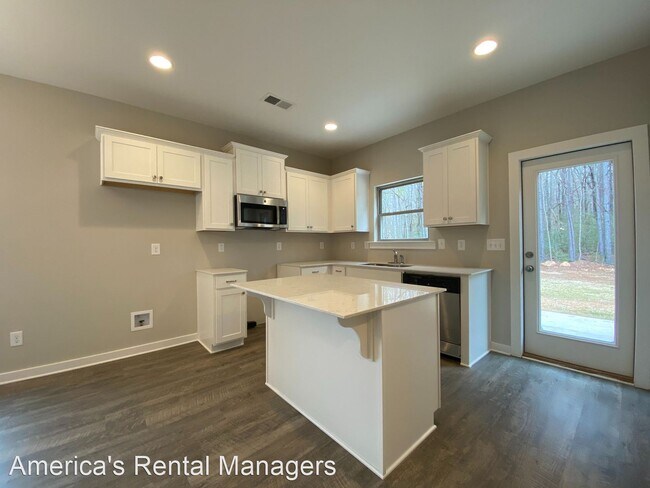 Building Photo - 4 br, 3 bath House - 7951 St. James Drive
