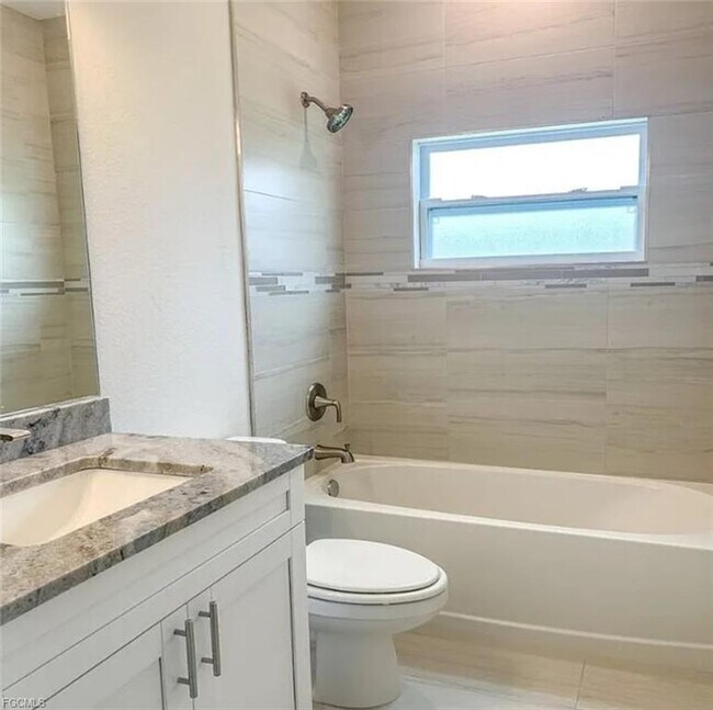Foto del edificio - 2804 NE 5th Pl