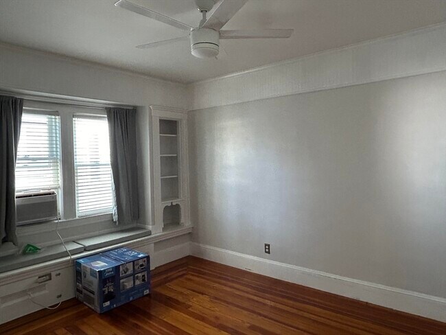 Foto del edificio - 104 W Quincy St