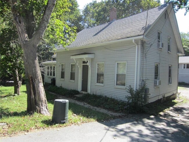 Building Photo - 2 A Plainfield Pl