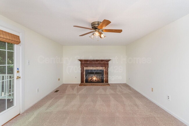 Building Photo - 7690 Middle Valley Dr