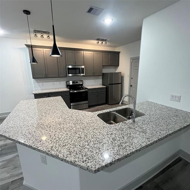 Foto del edificio - 4510 Clover St
