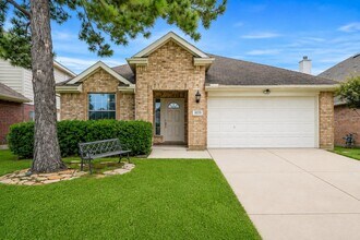 Building Photo - 18235 Silver Timber Ct