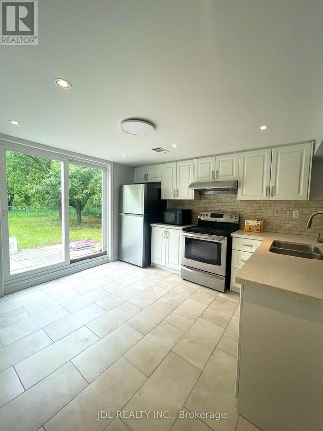 Building Photo - 1155 Huntingwood Dr