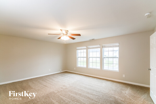 Building Photo - 3312 Aldwych Way