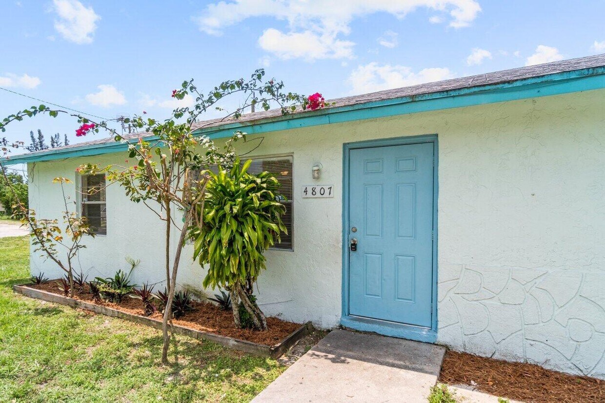 4807 Gulfstream Rd, Lake Worth, FL 33461 House Rental in Lake Worth