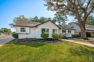 Building Photo - 23130 Bayleaf Dr
