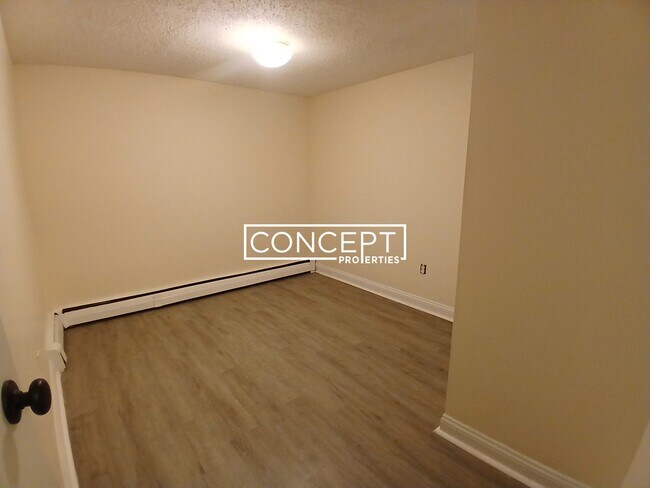 Foto del edificio - 1131 Commonwealth Ave