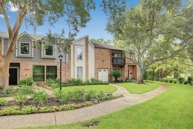 Foto del edificio - 15181 Kimberley Ct