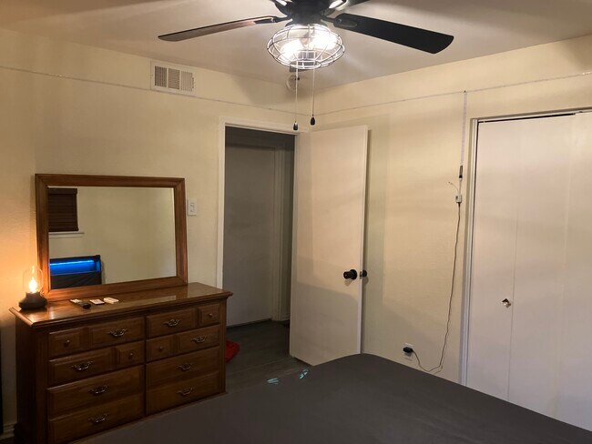 Foto del edificio - 3873 Rugged Cir