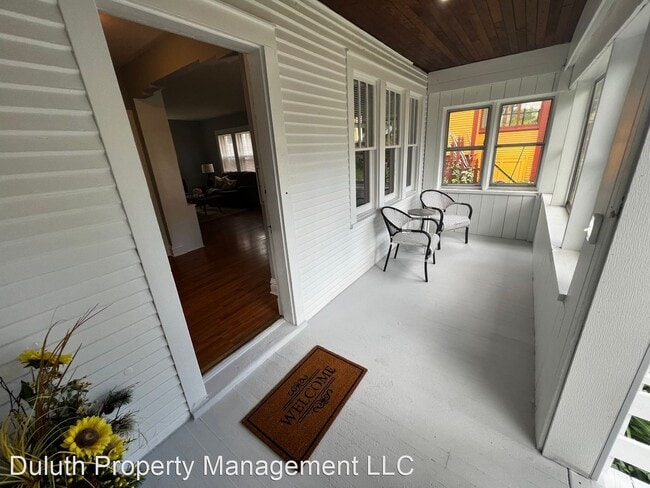 Building Photo - 3 br, 1 bath House - 921 N 13th Ave E