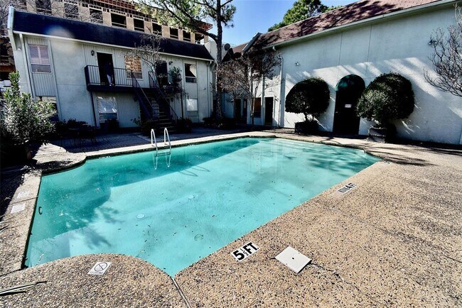 Foto del edificio - 4810 McKinney Ave