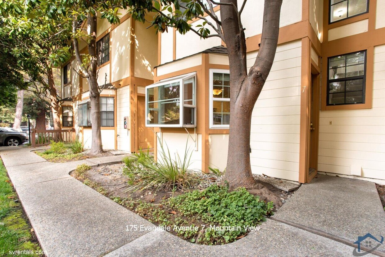 Foto principal - 175 Evandale Ave