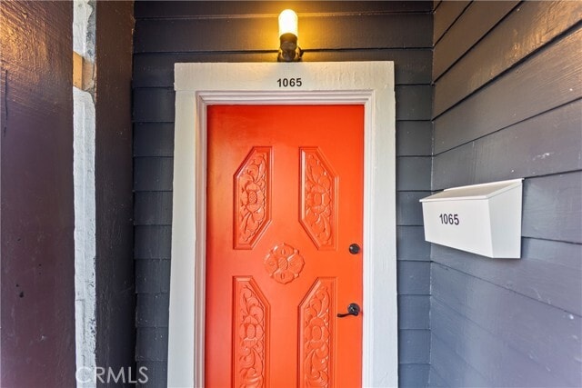 Foto del edificio - 1065 Laguna Ave