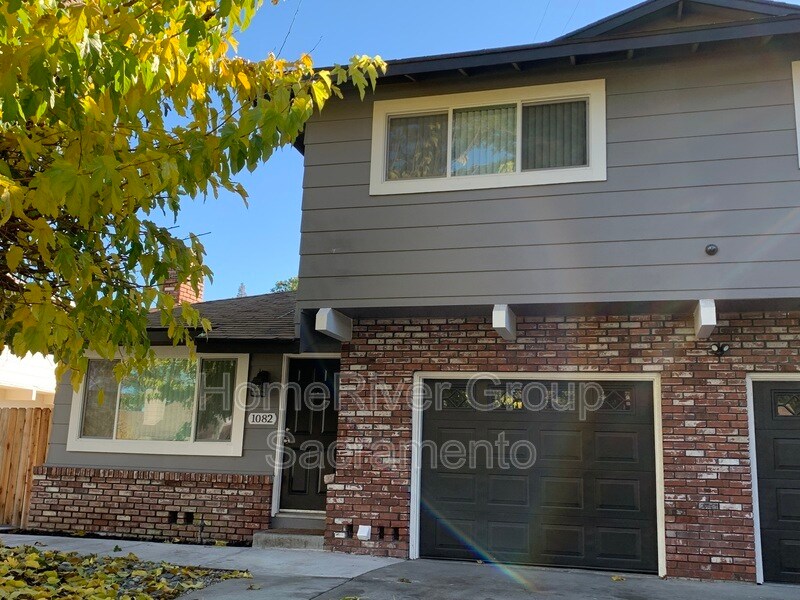 Primary Photo - 1082 43rd Ave