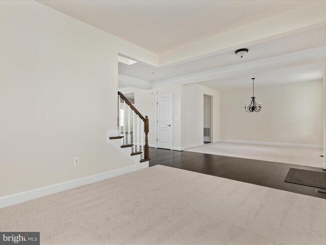 Building Photo - 6684 Muir Dr