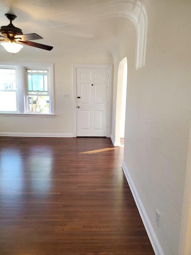 Foto del edificio - 4624 32nd St