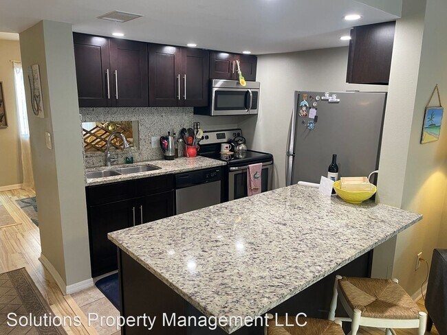Foto del edificio - 2 br, 2.5 bath House - 419 Seaport Blvd Un...