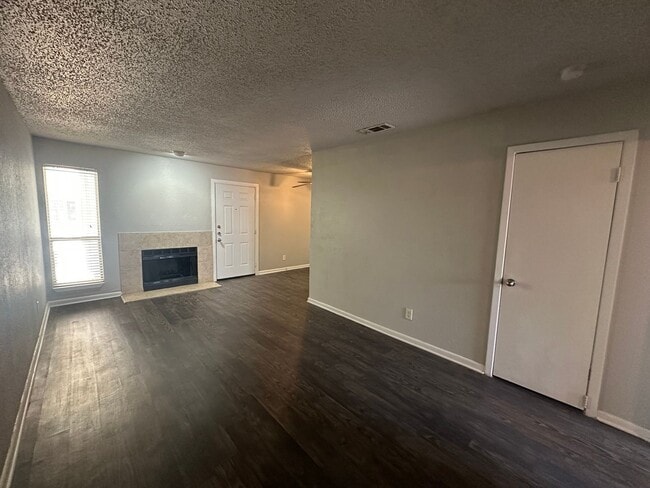 Building Photo - 4502 Gaston Ave