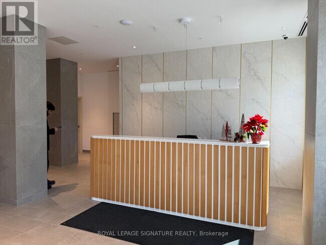 Photo du bâtiment - 7439 Kingston Rd