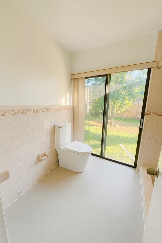 Foto del edificio - 9972 SW 4th St