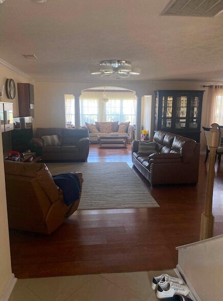 Foto del edificio - 4636 E Walkerton Rd