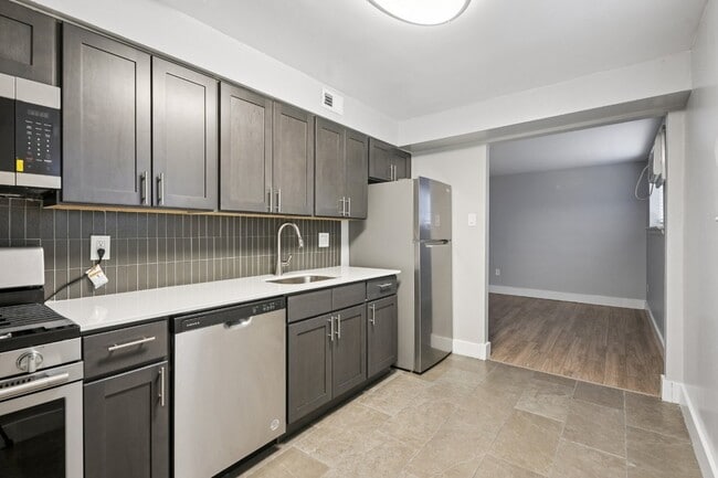 Building Photo - Mt. Airy Manor