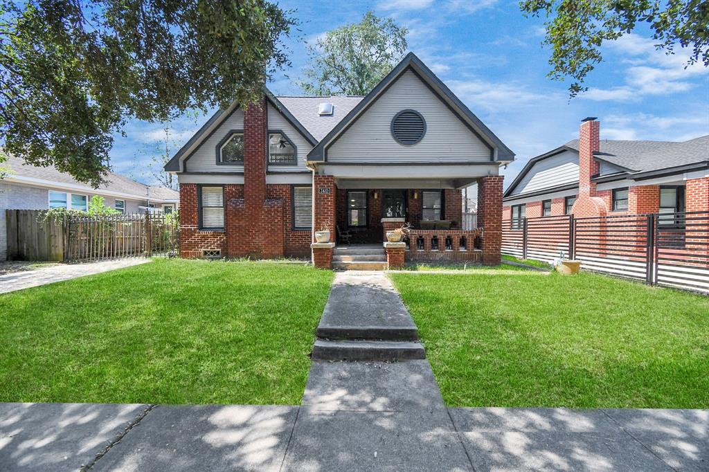 Primary Photo - 2410 Cleburne St
