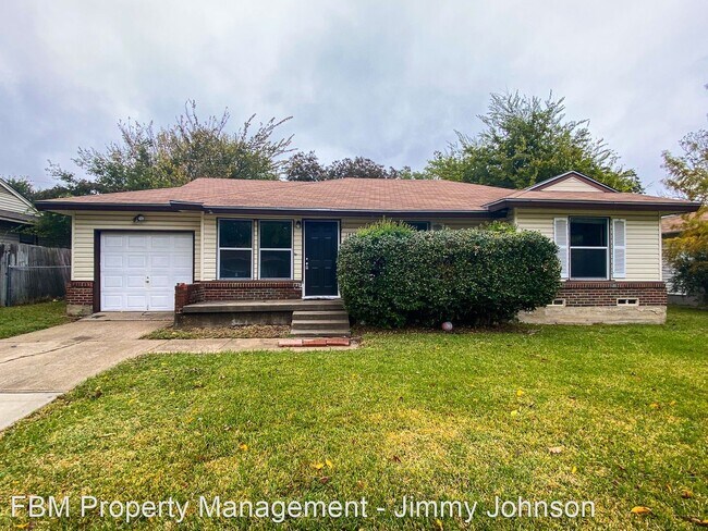 Building Photo - 3 br, 1 bath House - 1413 Lewis Dr