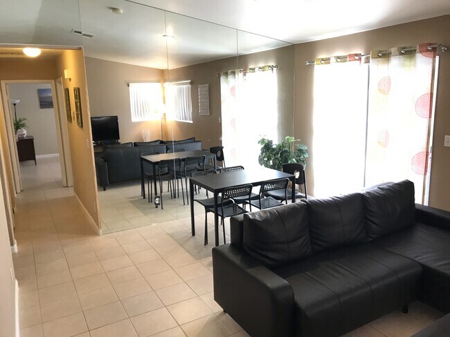 Foto del edificio - 5540 Great Divide St