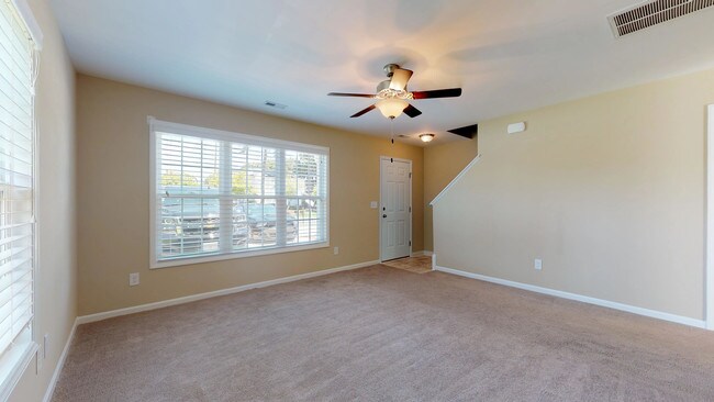 Foto del edificio - 1000 Spring Forest Rd