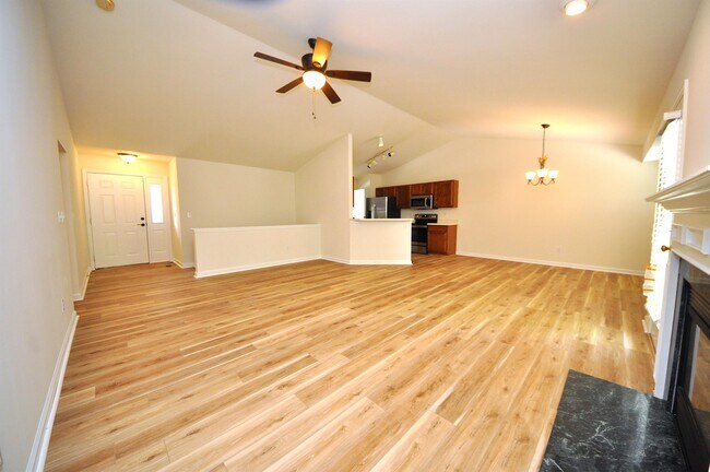 Foto del edificio - 59 Monterey Cypress Dr