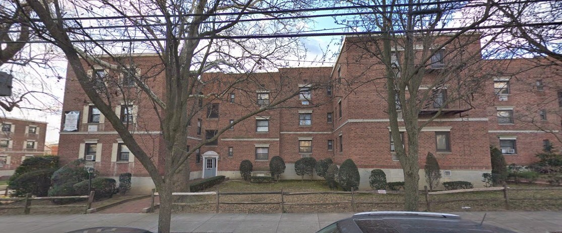 Building Photo - 20306 43rd Ave