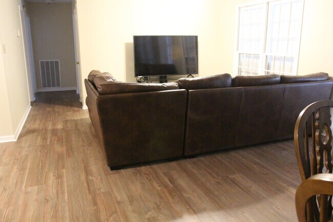 Building Photo - 1615 Cromartie Beach Dr