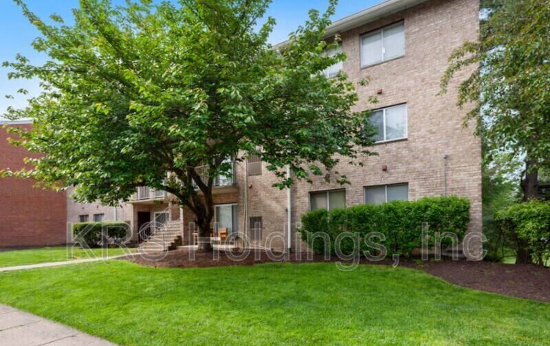 Foto principal - 7997 Audubon Ave