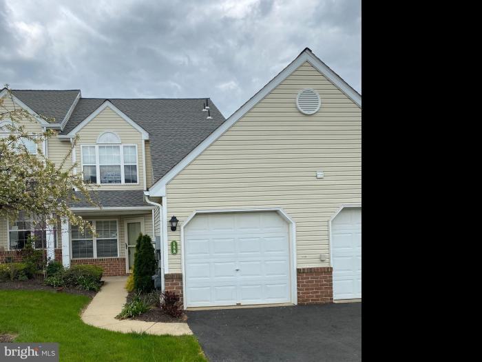 Foto principal - 3 bedroom in Reading PA 19610