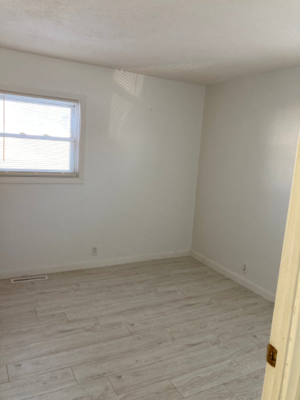 Building Photo - 2719 Plainfield Ave
