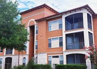 Building Photo - 6141 Metrowest Blvd