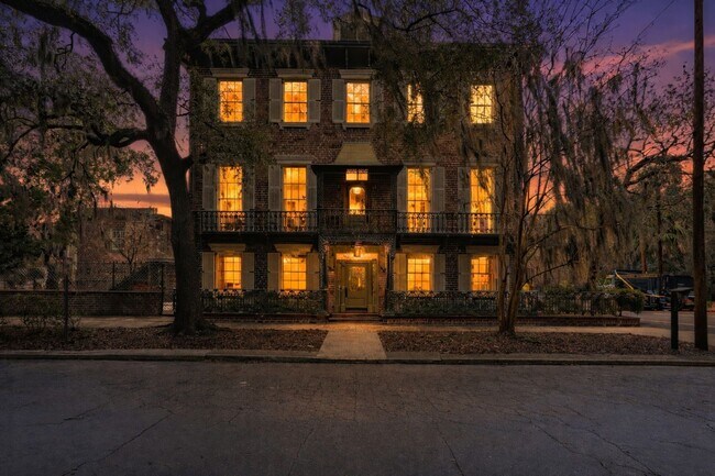 Foto del edificio - 124 E Mc Donough St