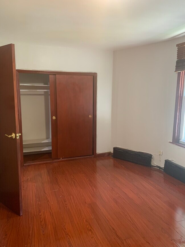 Foto del edificio - 388 E 2nd St