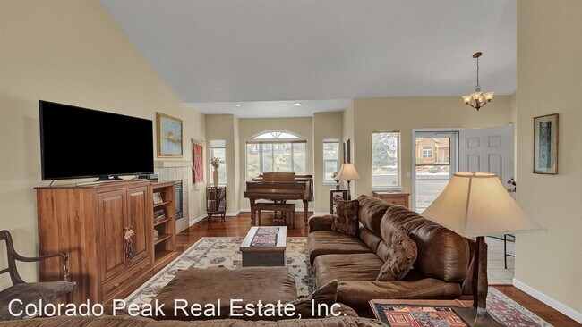 Building Photo - 4 br, 3 bath House - 6540 Perfect View