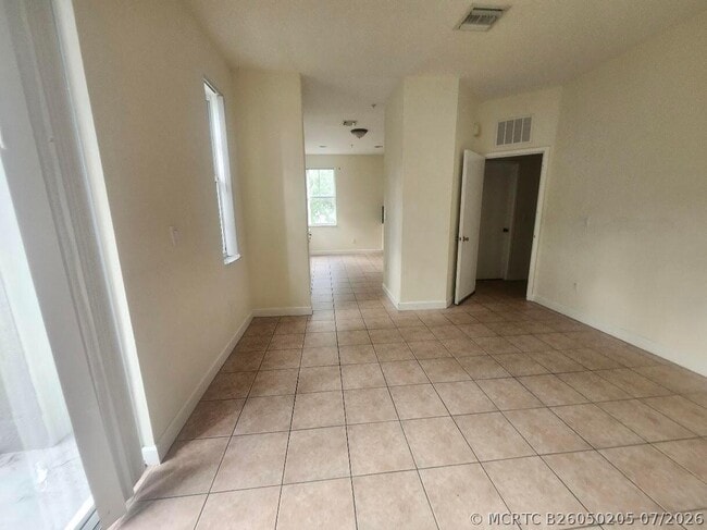 Building Photo - 3408 Shoma Dr