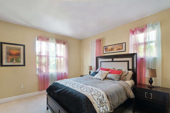 Building Photo - 2646 Treanor Terrace