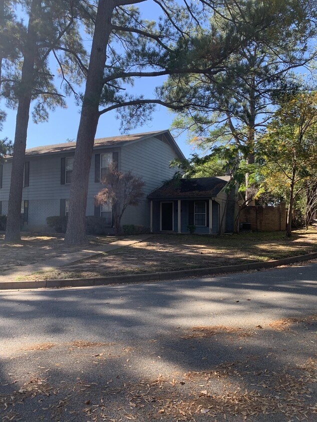 3711 Colony Park Dr Unit 1, Tyler, TX 75701 Room for Rent in Tyler